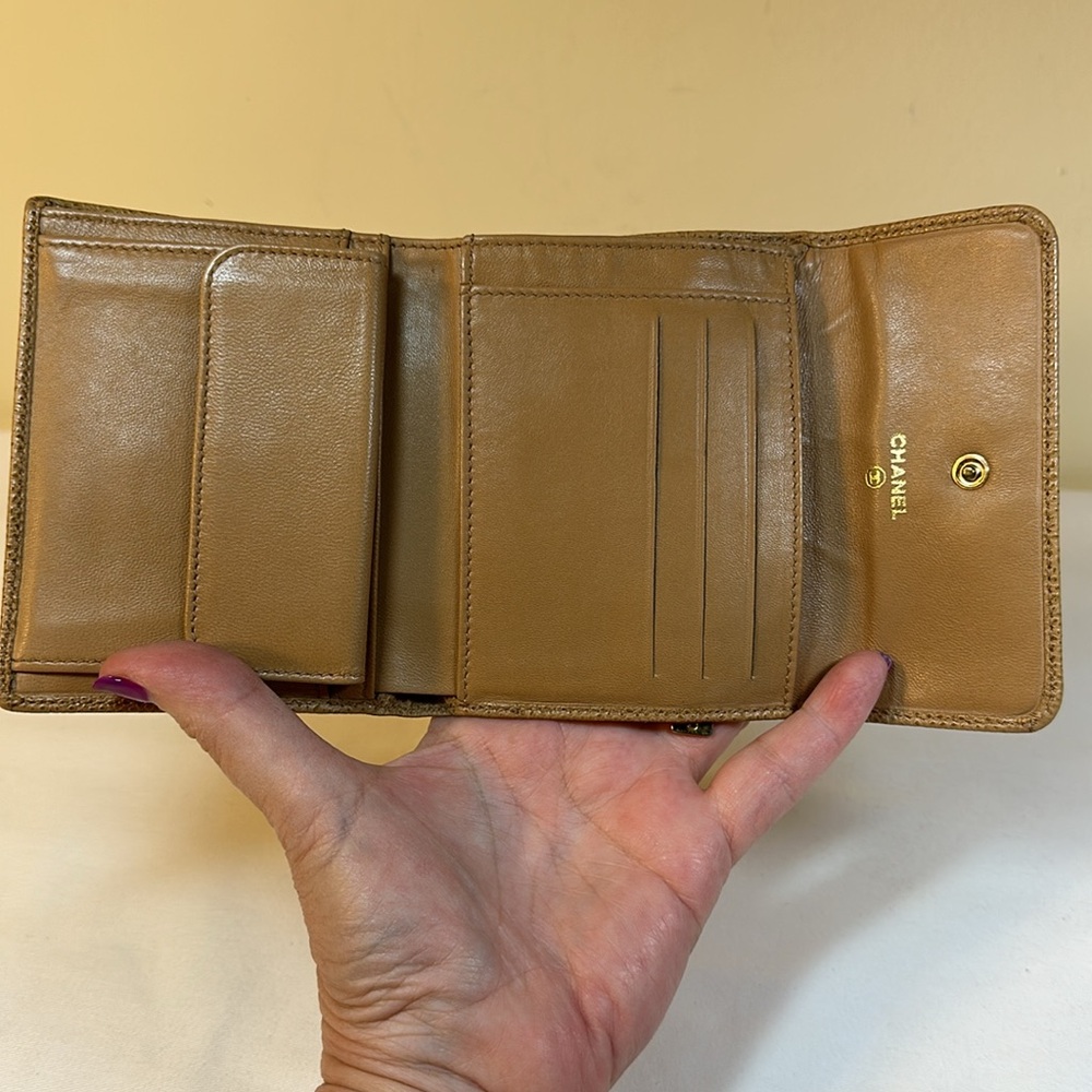 CHANEL CC Caviar Small Wallet Tan w/Serial Sticker 2002-2003 - Picture 3 of 14